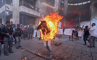 [포토] 멕시코 원주민의 분신시위
