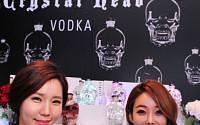 해골 모양  ‘크리스탈 헤드 보드카’, 한국 출시