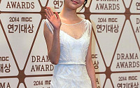 [포토] ‘MBC연기대상’ 백진희, 가슴라인 돋보이는 드레스 시선 집중