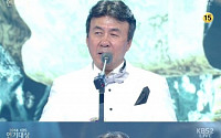 KBS 연기대상 ‘정도전’ 박영규, 우수연기상 “40년 만에 수상, 하늘에 있는 아들 생각나…”