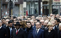 프랑스 전국서 역대 최다 370만명, ‘테러 규탄’ 행진