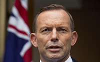 호주 총리, 불명예 퇴진 위기 넘겨…앞날은 어두워