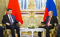푸틴, 시진핑 中주석 무섭다?… 러시아판 ‘아시아중시’ 전략 펼쳐