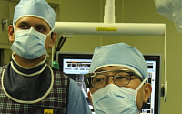 김포공항 우리들병원, 구글 안경 활용한 원격 척추수술 개발
