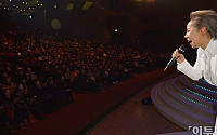 이투데이 '2015 따뜻한 콘서트', 인순이ㆍ임창정ㆍ전수경ㆍ오렌지캬라멜 등의 무대에 1600여명 관객 뜨거운 호응