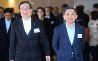 [포토]2015 삼성전자 상생협력데이 참석하는 권오현-안충영
