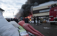 러시아 대형 쇼핑몰 화재...시신 11구 수습 ‘외국인과 청소년 포함’