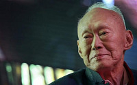 ［상보］‘싱가포르 건국의 아버지’ 리콴유 전 총리 타계 ‘향년 91세’