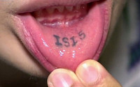 [포토] 입 안에 ISIS 문신 새겼다가 회사에서 잘려