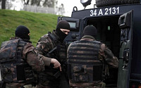 터키, 테러조직 인질극 종료…검사·인질범 등 3명 사망