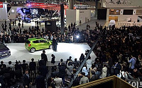 [2015 서울모터쇼] 성대한 개막, 올 한해 빛낼 350대 차량 '자태 뽐냈다'
