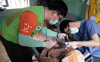 제주항공-열린의사회, 베트남서 10번째 해외 의료봉사