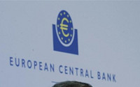 드라기 ECB 총재, ‘잊을 수 없는’ 기자회견...여성 난입에도 당황 기색 없이 QE 조기 종료설 일축
