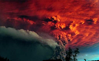 칠레 화산폭발, 42년 만에 기습 분출… 최고등급 경계 발령