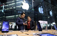 중국서 희비 엇갈린 미국 기업들...애플 포드 GM 웃고, 맥도날드 얌브랜드 울고