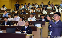 [포토] 'CSR 국제컨퍼런스', 발표하는 전진철 CJ그룹 CSV경영실 부실장