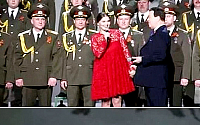 [포토] '푸틴과 염문설' 체조선수, 임부복 입고 공식석상 등장