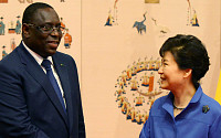 [포토] 마키 살 세네갈 대통령 방한, 악수하는 한-세네갈 정상