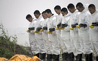 중국 양쯔강 여객선 침몰, 사망자 65명으로 늘어…370여 명 생사불명