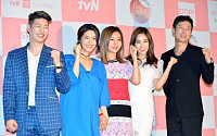[포토] 손호영ㆍ이윤지ㆍ황신혜ㆍ최희ㆍ양재진 '렛미인5 화이팅' (tvN '렛미인5' 제작발표회) (1)