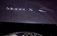 머스크 테슬라 CEO “SUV 모델X 3~4개월 안에 출시”