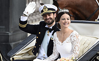 [포토] 스웨덴 왕자, 리얼리티쇼 출연한 전직 모델과 결혼