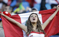 [포토] 코파아메리카 브라질-페루, '미녀의 응원'