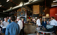 휴롬, 이익공유형 카페 '커피드'와 협업… 미국시장 공략 '고삐'