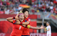 [여자 월드컵] 한국, 스페인 꺾고 사상 첫 16강 진출…조소현 김수연 연속골 2-1 극적인 승리