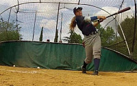 프랑스 16세 소녀 유격수, ‘금녀의 종목’ 美 MLB에 도전