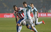 [코파 아메리카] ‘우승 후보’ 아르헨티나, 파라과이 2-1 리드…리오넬 메시 2도움
