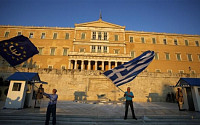 [서지희의 노크] 그리스 의회 현명하게 의사봉 두드리길