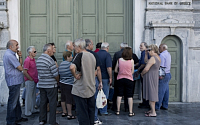 그리스 자본통치 탓 3주간 경제손실 30억 유로