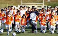 한화그룹, 장애인 축구교실 개최