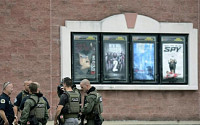 [오늘의 미국화제] 미국 내슈빌 영화관서 손도끼 들고 극장 침입한 용의자 사살·자녀 유모와 불륜난 벤 애플렉