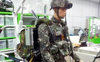 [짤막잇슈] 50kg군장 지고도 훨훨... 북한 위협 막는 '아이언맨' 병사 개발 한창