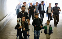 독일, 오스트리아 국경 통제…급격히 증가한 난민 탓