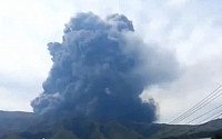 [붐업영상] 일본 아소산 화산폭발…&quot;순식간에 하늘이 깜깜해져&quot;