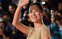 [포토] 문소리 '황금빛 드레스로 더욱 돋보이는 미모' (20th 부산국제영화제)