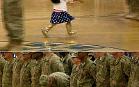 [포토] 파병군인 환영식 도중 난입(?)한 어린 소녀 &quot;아빠 보고 싶었어요&quot;