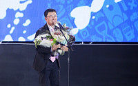 [지스타2015] 와이디온라인, 갓오하 2015 대한민국 게임대상 우수상 수상