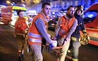 [프랑스 파리 테러] 영국 개트윅 공항, '최악의 테러' 관련 의심되는 무기소지 프랑스인 체포