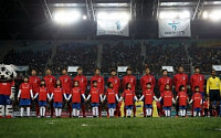 한국·라오스, 월드컵 예선전서 추모 완장 착용