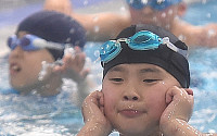 세월호 참사 탓, 초등생 생존수영 교육 강화…일반 수영과 차이점은?