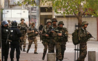 130명 사망한 IS 파리 테러 공범 알제리 남성 체포