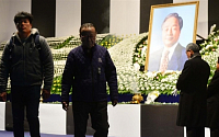 [포토] 고 김영삼 전 대통령 분향소, 조문 마친 시민들