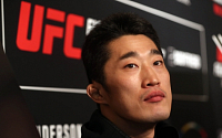 [UFC 서울] 김동현, 도미닉 워터스에 1R TKO…그라운드ㆍ펀치력, ‘압도적’