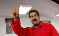 베네수엘라 총선 집권당 패배…탄핵 위기에 몰린 마두로 대통령