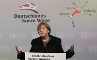 메르켈 독일 총리, 타임 이어 FT서도 ‘올해의 인물’로 선정