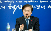 최양희 장관 “SKT-CJ헬로비전 인수합병 공정하고 투명하게… 인위적 시기조정 없다”